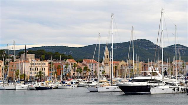 Le Murat Six-Fours-les-Plages Bagian luar foto